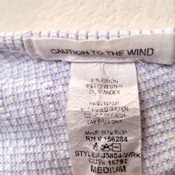 Caution To The Wind Halter Top size M - Picture 3 of 10